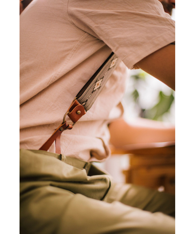 Selvedge wide men's braces / suspenders – Aztec pattern with cognac leather